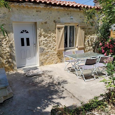 Villa Logis les 3 chais à Saint-Sauveur  Extérieur photo