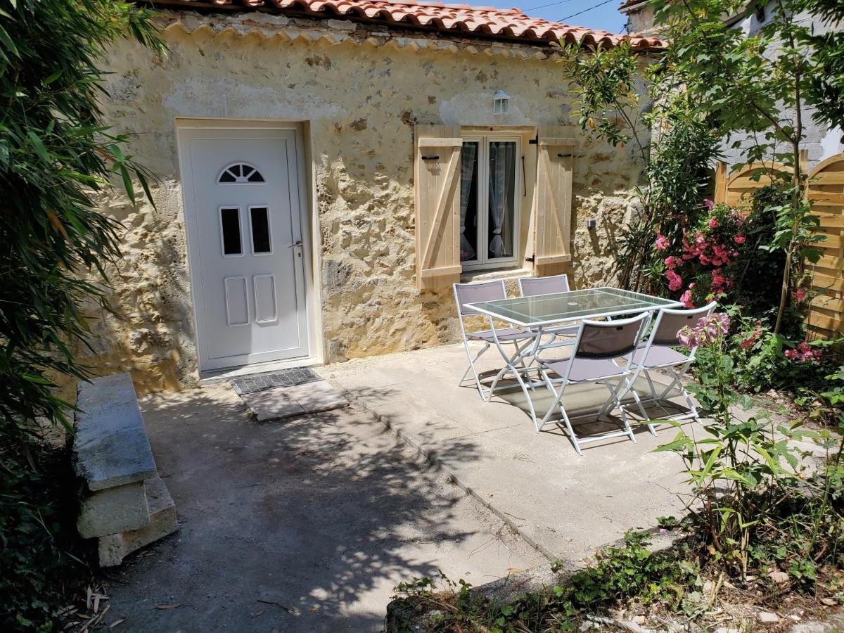 Villa Logis les 3 chais à Saint-Sauveur  Extérieur photo